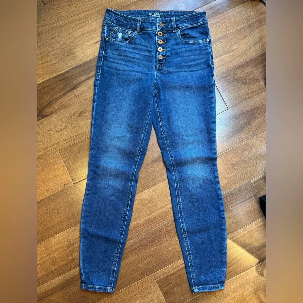 EDGELY Stylish Blue High Rise Denim Jeans